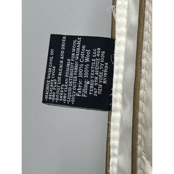 brooks Brothers 100% Wool bed  Pillow Queen size 20”x30” - Picture 11 of 15